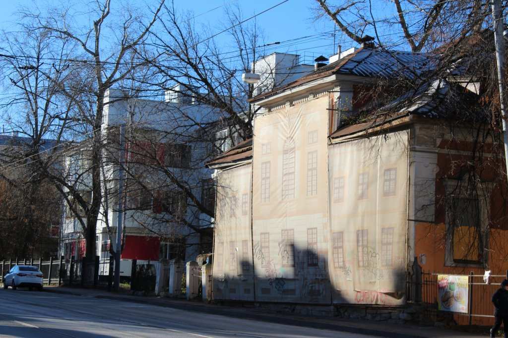 Усадьбу Бурмистровой в центре Нижнего Новгорода разбирают для реставрации - фото 1