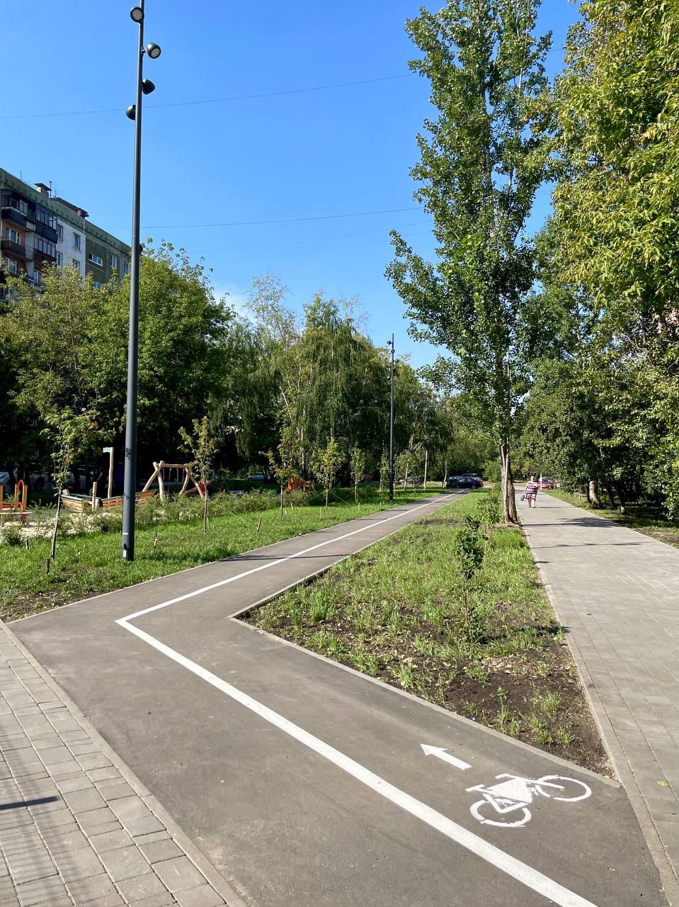 Сквер на улице Генерала Зимина открылся после благоустройства в Нижнем Новгороде - фото 1