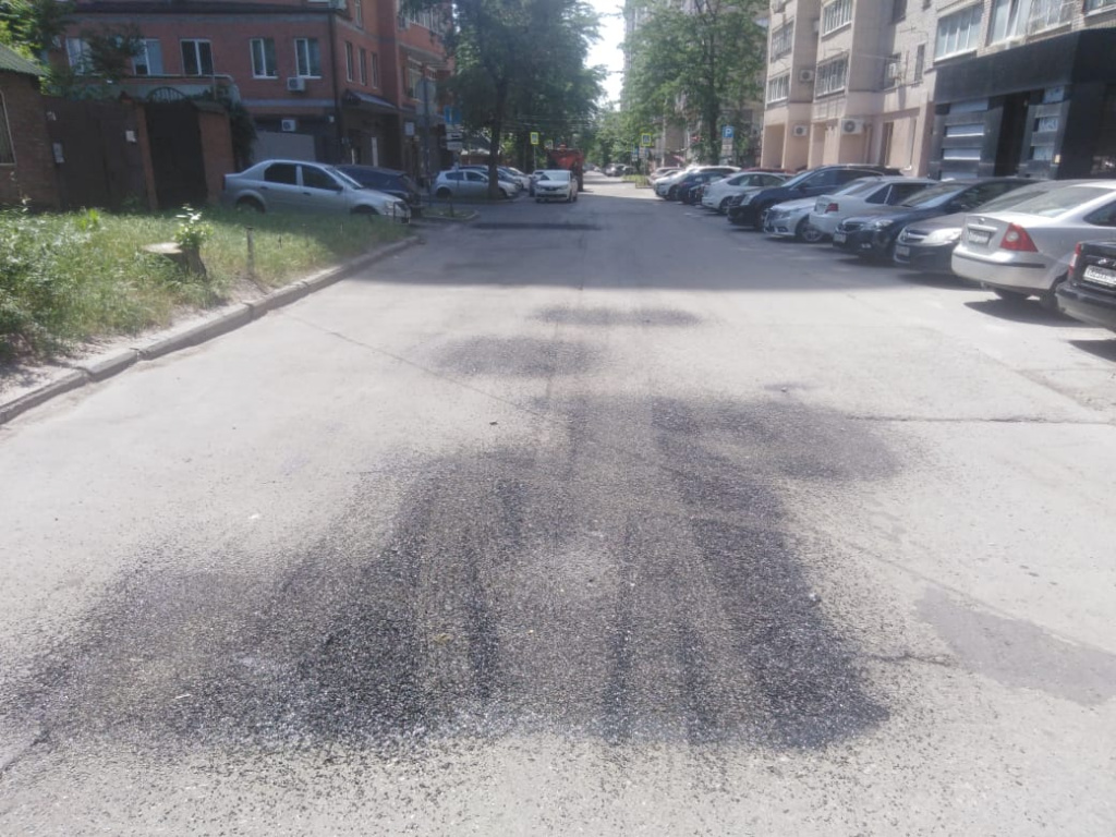 За 6 месяцев в Ростове выполнили более половины работ по текущему ремонту дорог - фото 1