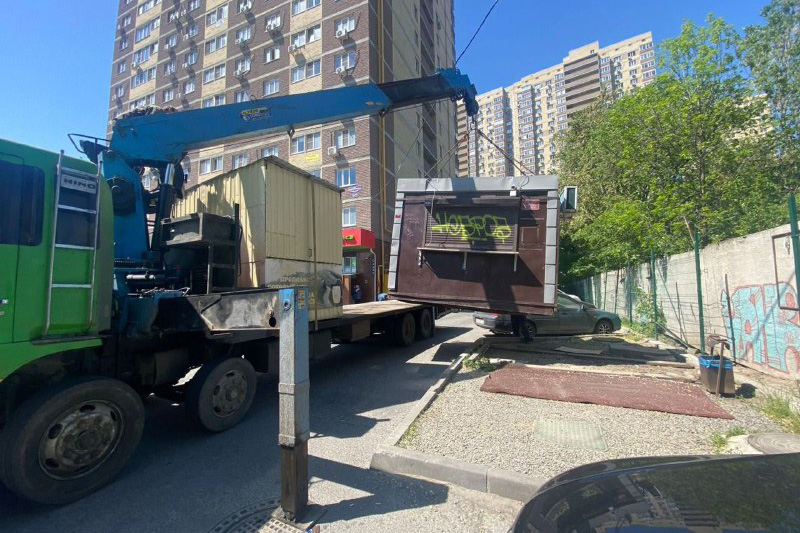 До конца года в Ростове намерены демонтировать более 350 торговых павильонов - фото 1