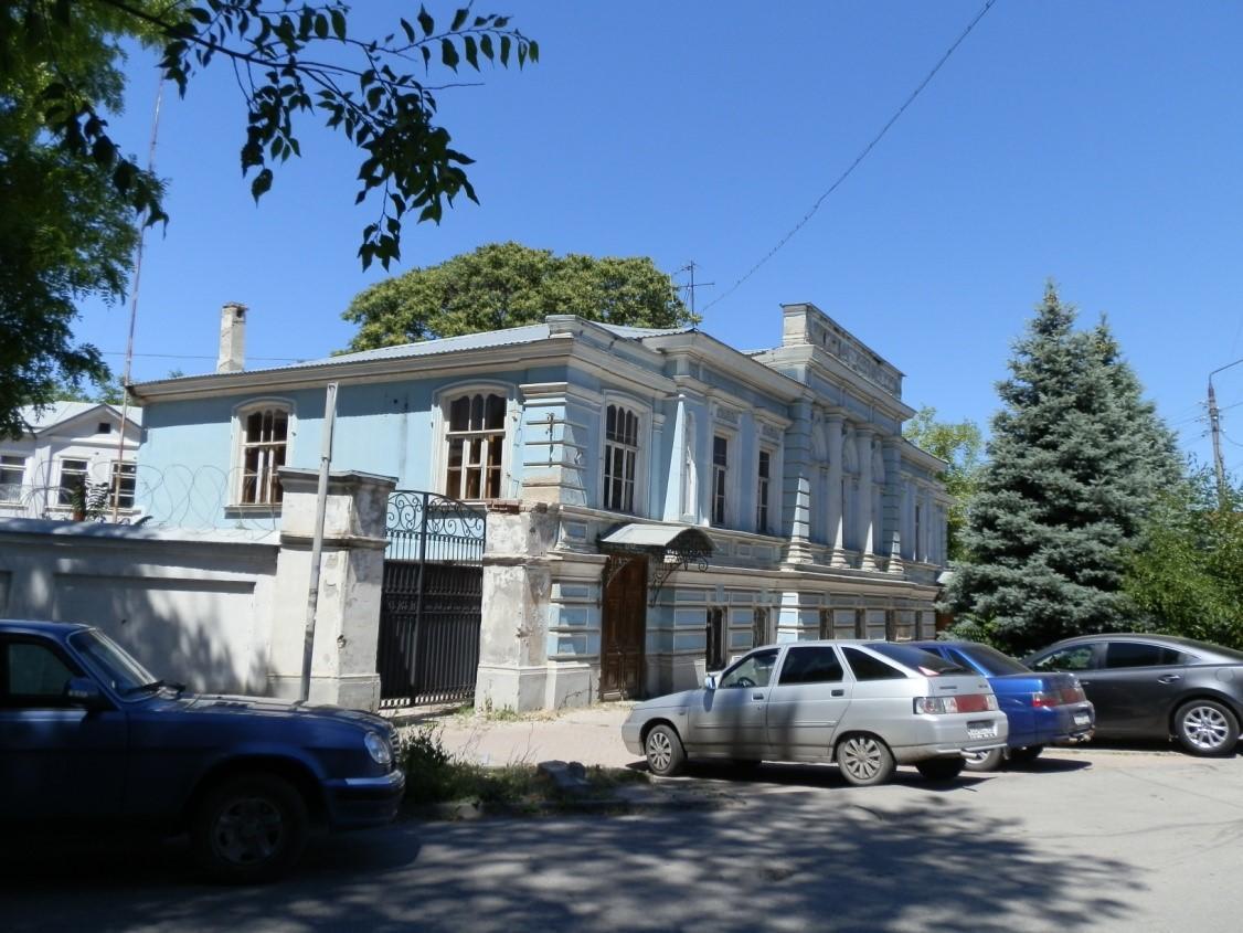 В Таганроге выставили на продажу особняк XIX века с консульским прошлым - фото 1