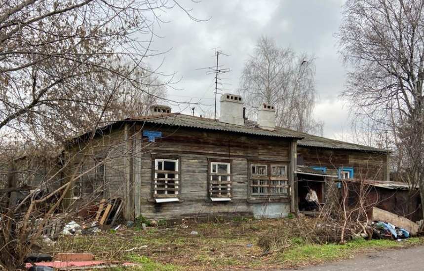 Аварийный дом и пять сараев снесут на улице Зеленодольской в Нижнем Новгороде - фото 1